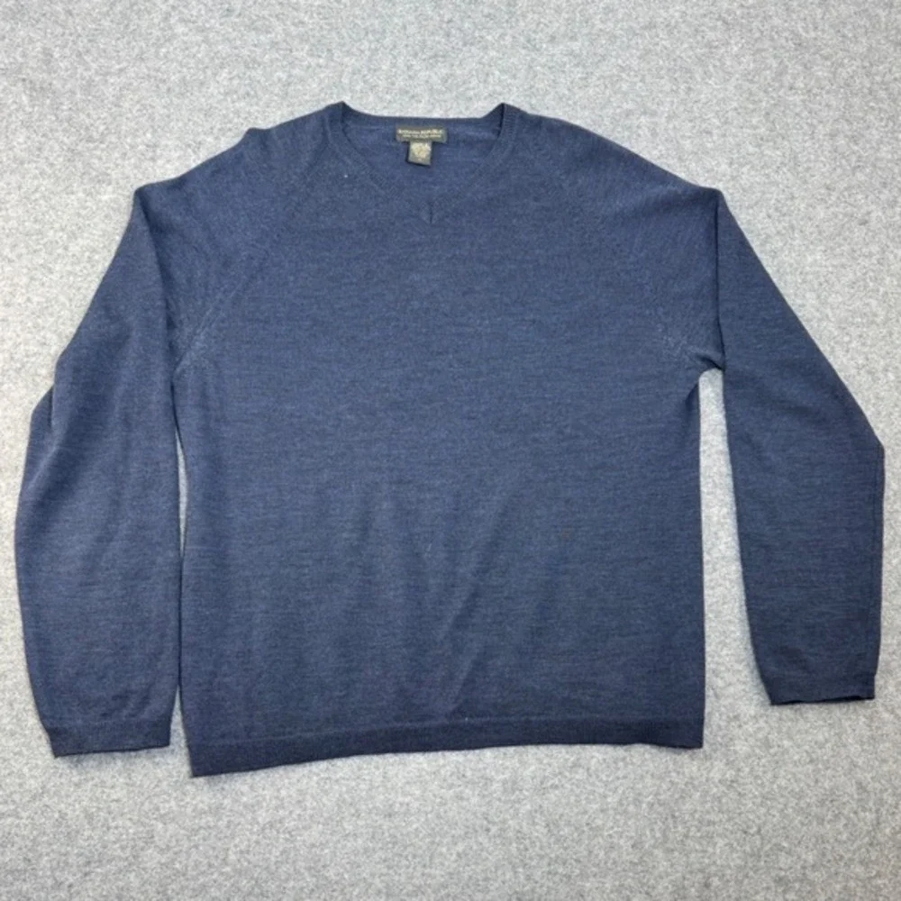 Banana Republic Mens Navy‎ Blue V Neck Fine Italian Merino Wool Sweater Size L